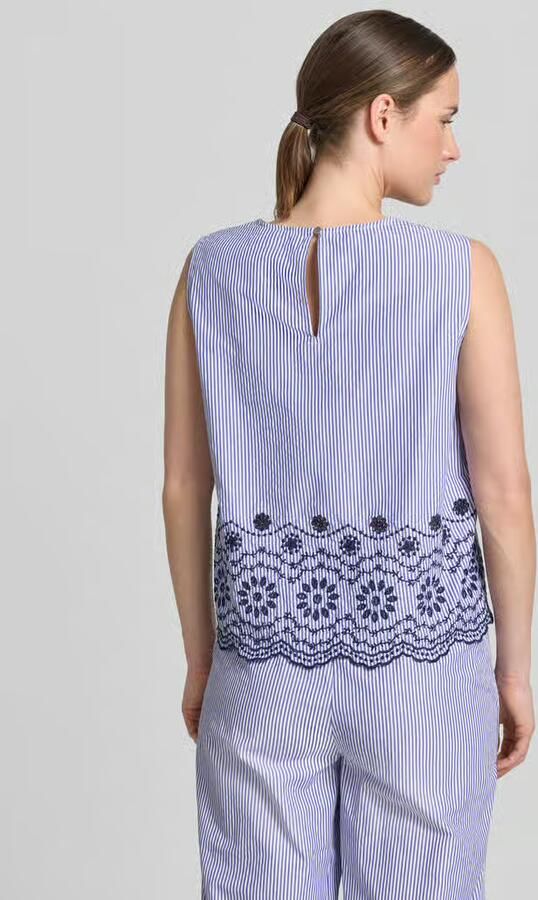 B.Young relaxed fit blouse met florale opengewerkte stitching model 'Inzi'
