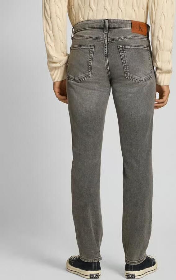 Calvin Klein Jeans Slim fit jeans in used-look met labeldetail - Foto 7