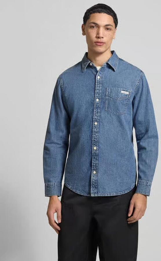 Calvin Klein Jeans Regular fit denimshirt met borstzak en labeldetail - Foto 5