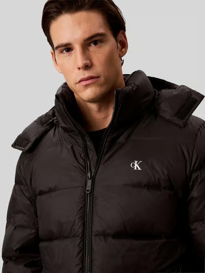 Calvin Klein Jeans Regular fit gewatteerd jack met afneembare capuchon