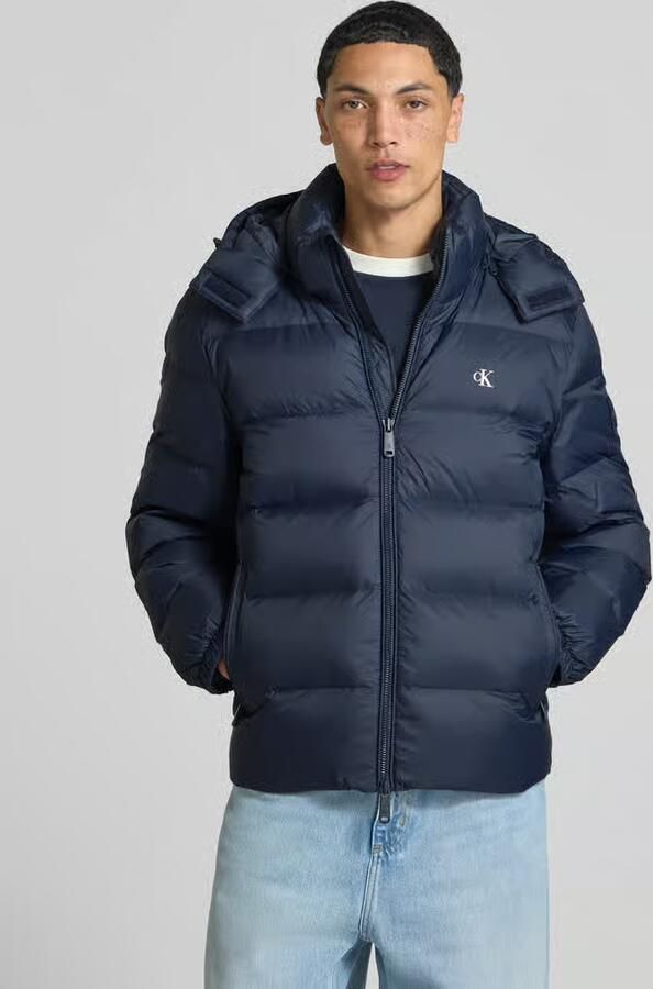 Calvin Klein Jeans Regular fit gewatteerd jack met afneembare capuchon - Foto 3