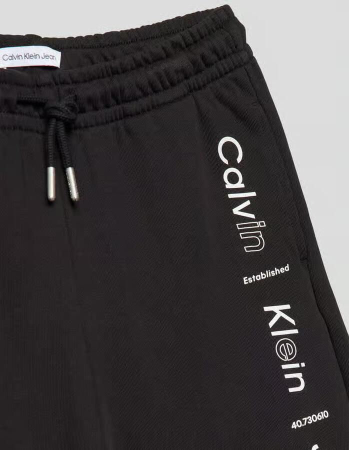 Calvin Klein Jeans Relaxed fit bermuda met labelprint model 'MAXI' - Foto 2