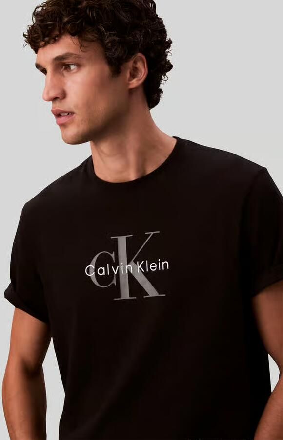 Calvin Klein T-shirt SS Hero Monologo Tee 20s Met ronde hals regular fit - Foto 14