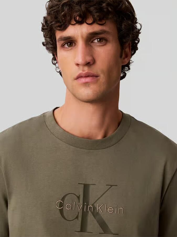 Calvin Klein Jeans Relaxed fit T-shirt van puur katoen met logoprint