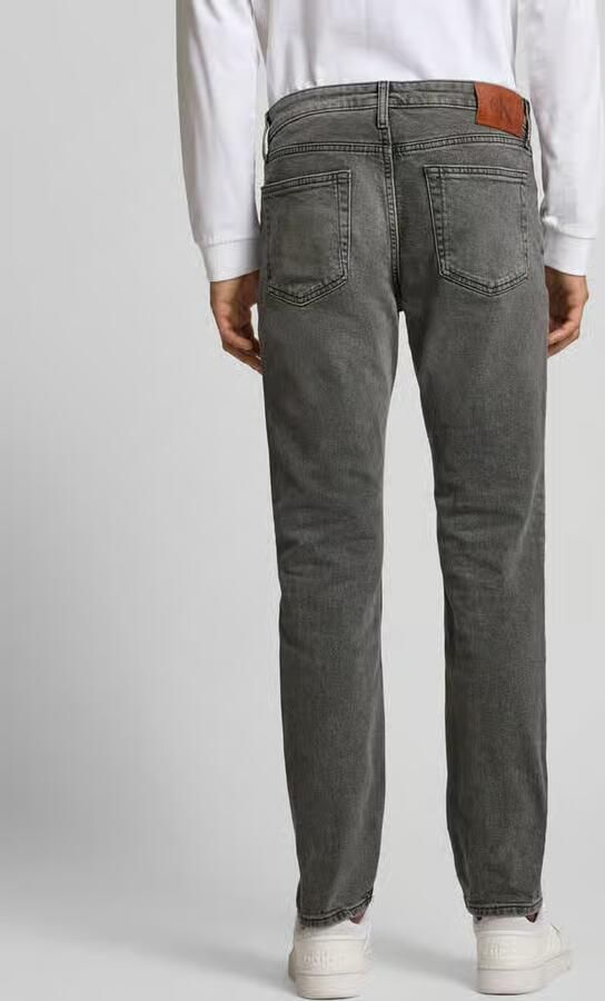 Calvin Klein Jeans Slim fit jeans in used-look met labeldetail - Foto 11