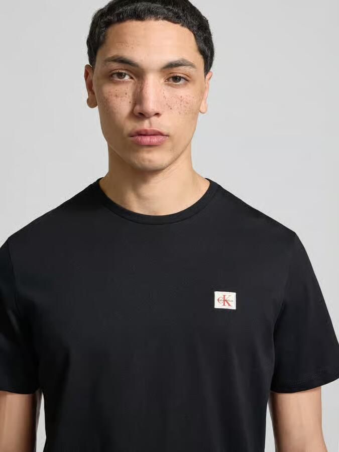 CALVIN KLEIN JEANS regular T-shirt BADGE 30S zwart - Foto 8