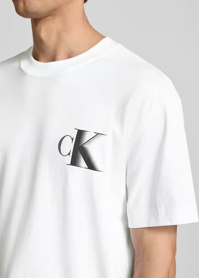 Calvin Klein T-shirt BOLD CK TEE met groot logo op de rug - Foto 2