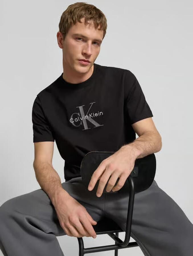 Calvin Klein T-shirt SS Hero Monologo Tee 20s Met ronde hals regular fit - Foto 4