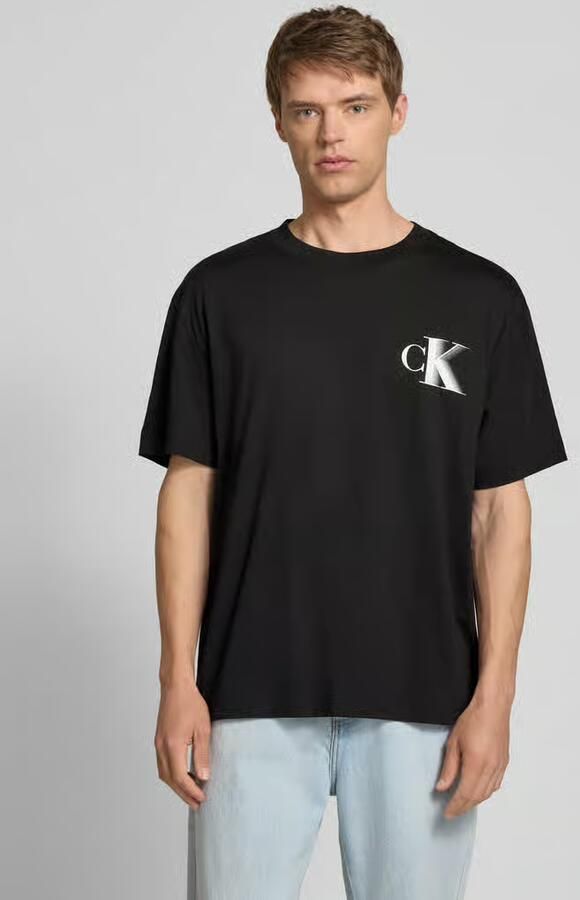 Calvin Klein T-shirt BOLD CK TEE met groot logo op de rug - Foto 2