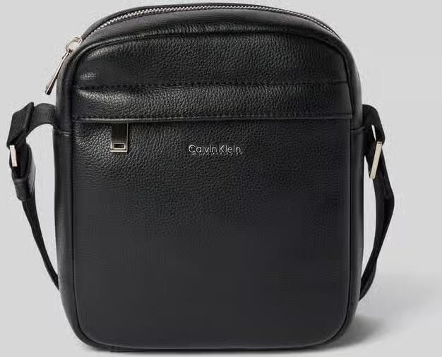 CK Calvin Klein Crossbodytas in leerlook model 'Reporter'