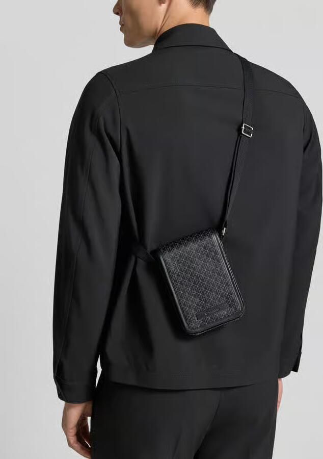 CK Calvin Klein gsm-zakje met all-over motief model 'EMBLEM AOP' - Foto 2