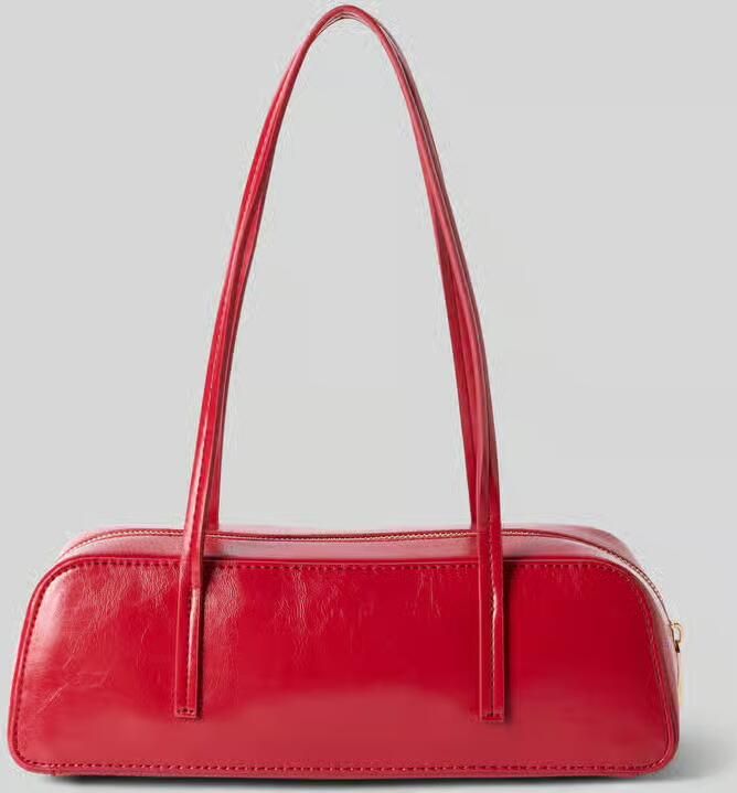 CK Calvin Klein Handtas met label in reliëf model 'FOIL LOGO GLOSSY BAULETTO'