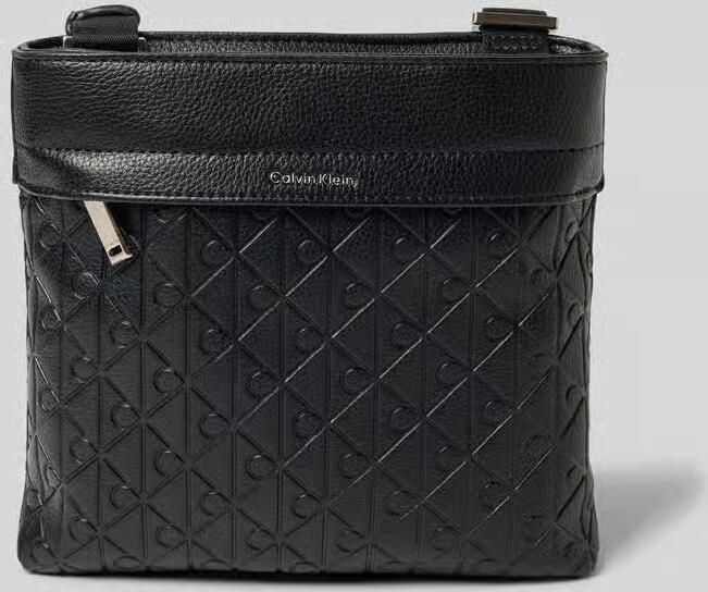 CK Calvin Klein Handtas met labeldetail en schouderband