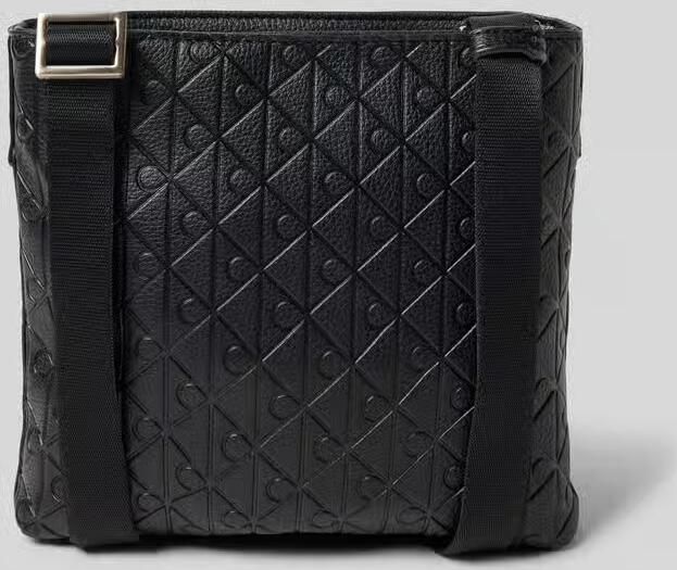 CK Calvin Klein Handtas met labeldetail en schouderriem