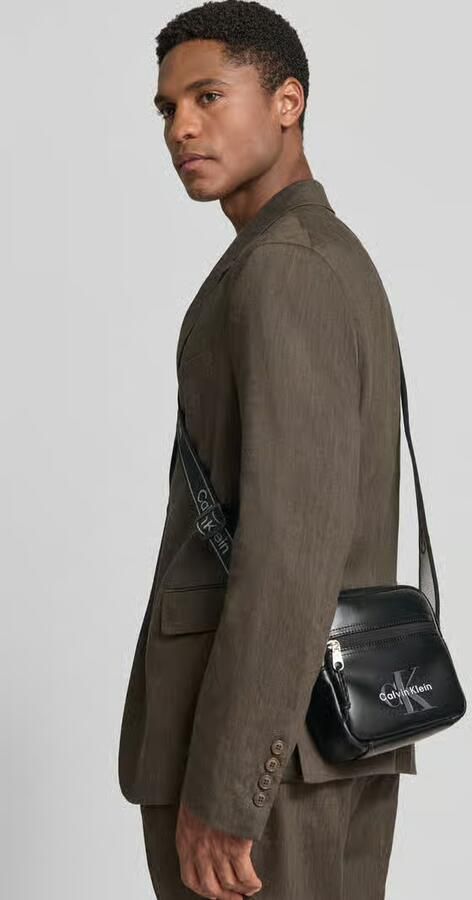 CK Calvin Klein heren schoudertas met reliëflogo - Foto 2