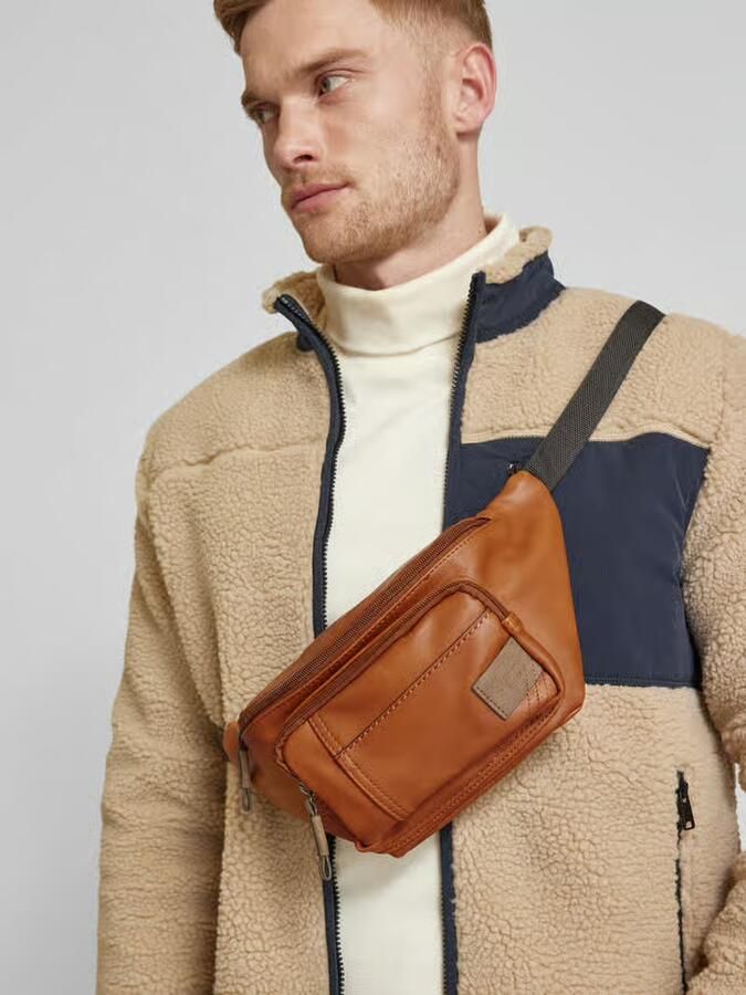 Camel active Heuptasje met labelpatch model 'LAOS' - Foto 2