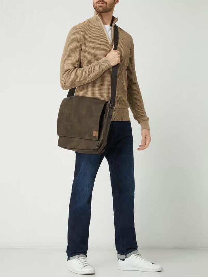 Camel active Messenger Bag Laos functionele metgezel met sportieve details ideaal voor dagelijks gebruik