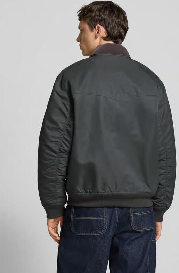 Carhartt Work In Progress Regular fit bomberjack met kentkraag