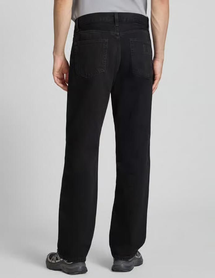 Carhartt Work In Progress wide fit jeans in 5-pocketmodel model 'Aaron'