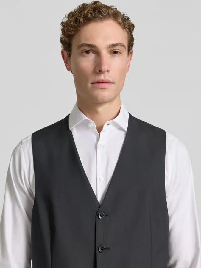 Carl gross Bodywarmer met V-hals en paspelzakken model 'Tobias'