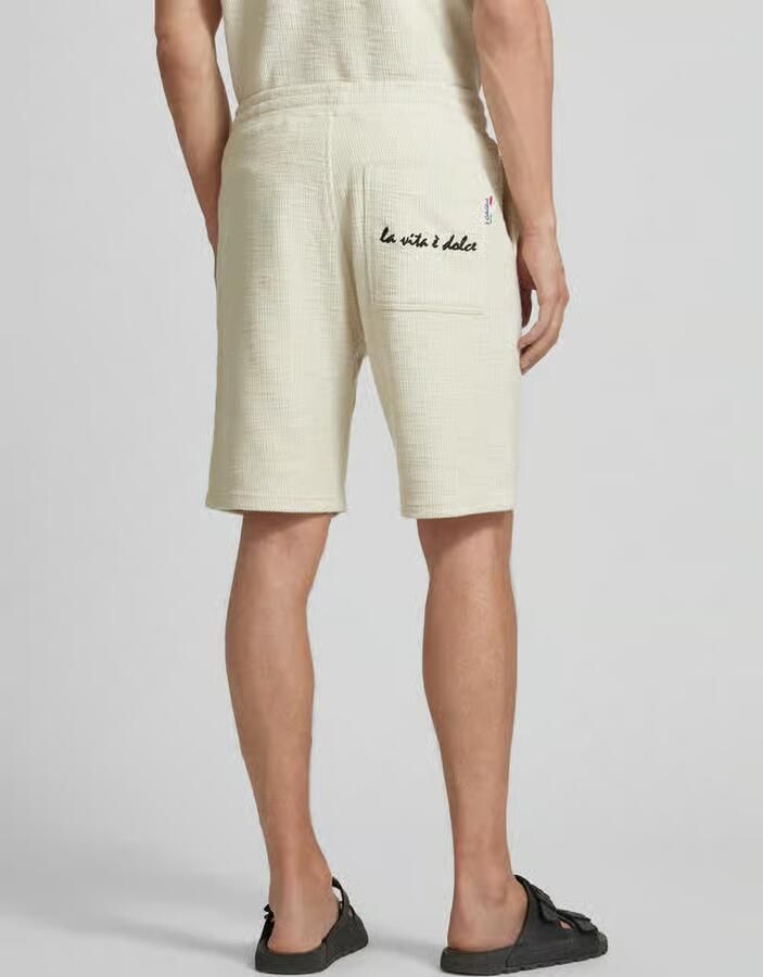 Carlo colucci Korte regular fit broek met labelpatch