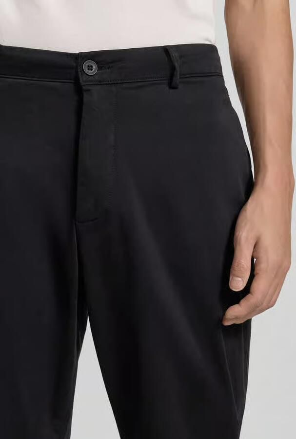Casual friday Tapered fit Chino met achterzakken