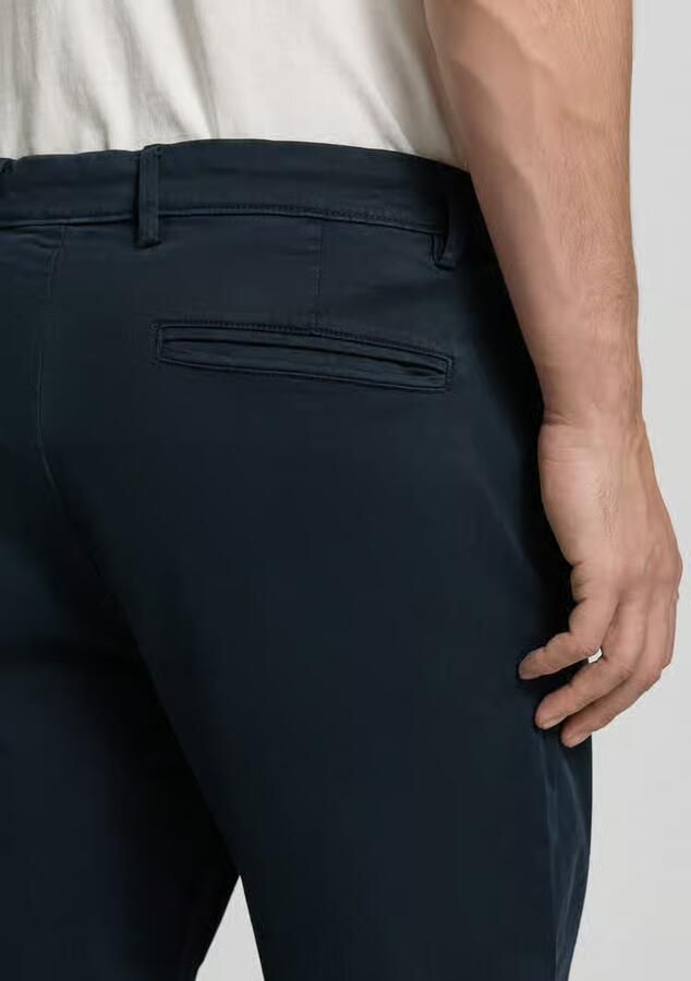 Casual friday Tapered fit Chino met achterzakken