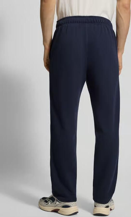 Champion Straight fit sweatpants met logostitching model 'Icons'