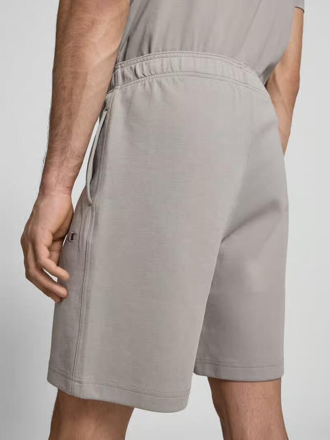 Champion Sweatshorts met labelstitching met elastische band