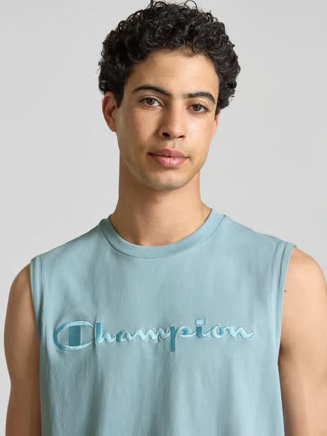 Champion Top met labelstitching en ronde hals