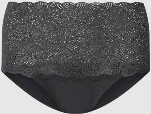 Chantelle String met kantgarnering