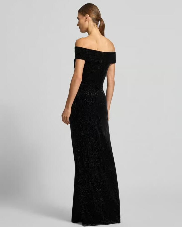 Christian Berg Cocktail Maxi-jurk van fluweel in off-shoulder-look - Foto 2