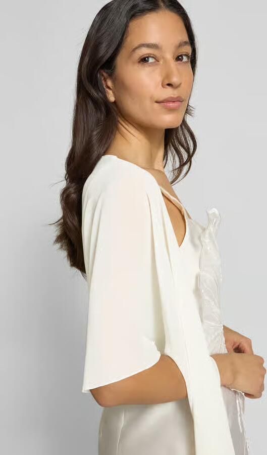 Christian Berg Cocktail Regular fit bolero in semi-transparant design