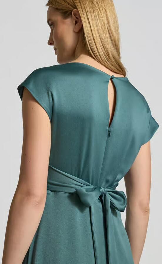 Christian Berg Cocktail Relaxed fit midi-jurk met stoffen band