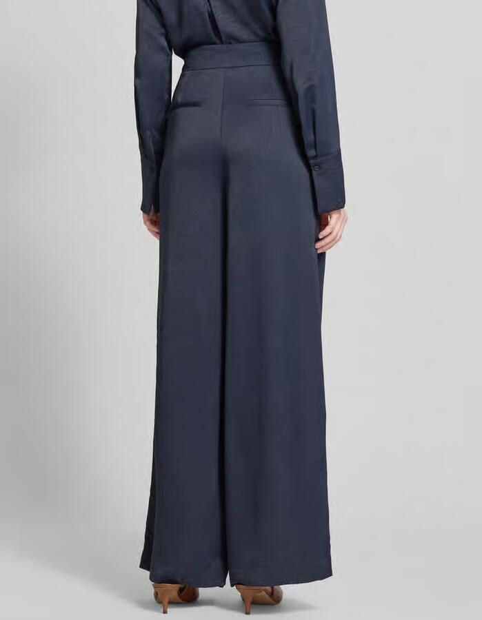 Christian Berg Cocktail wide fit stoffen broek met structuurpatroon - Foto 2