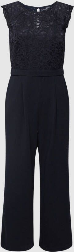 Christian Berg Cocktail Jumpsuit van kant