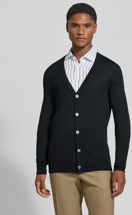 Christian Berg Men Cardigan van wolmix met v-hals - Foto 3