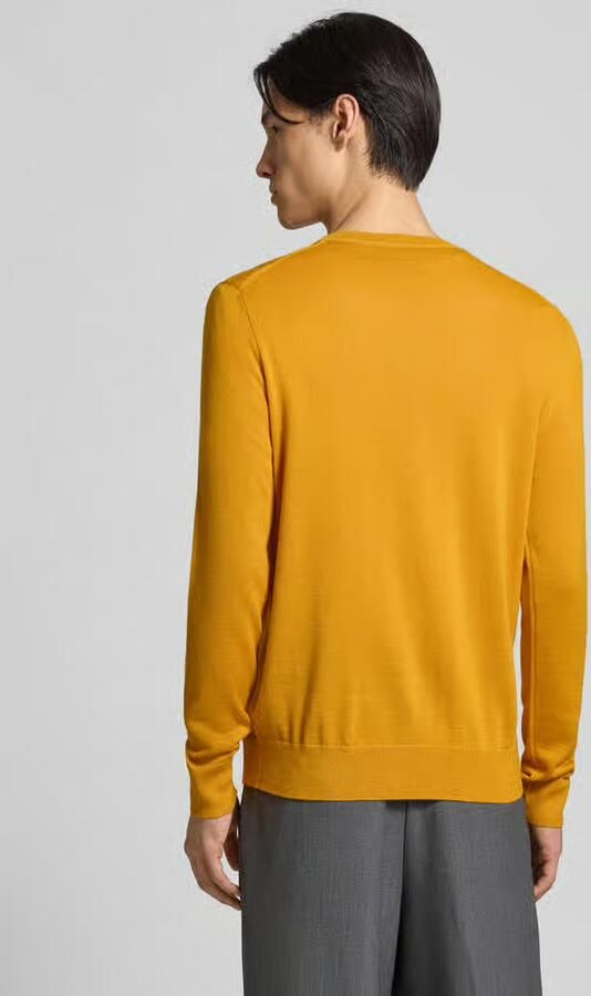 Christian Berg Men Gebreide pullover van een mix van merinowol met V-hals