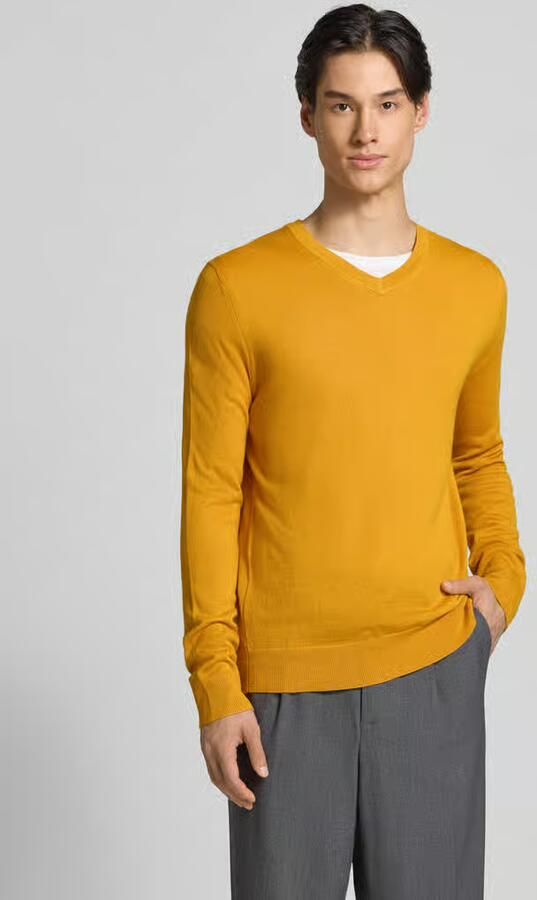 Christian Berg Men Gebreide pullover van een mix van merinowol met V-hals - Foto 2