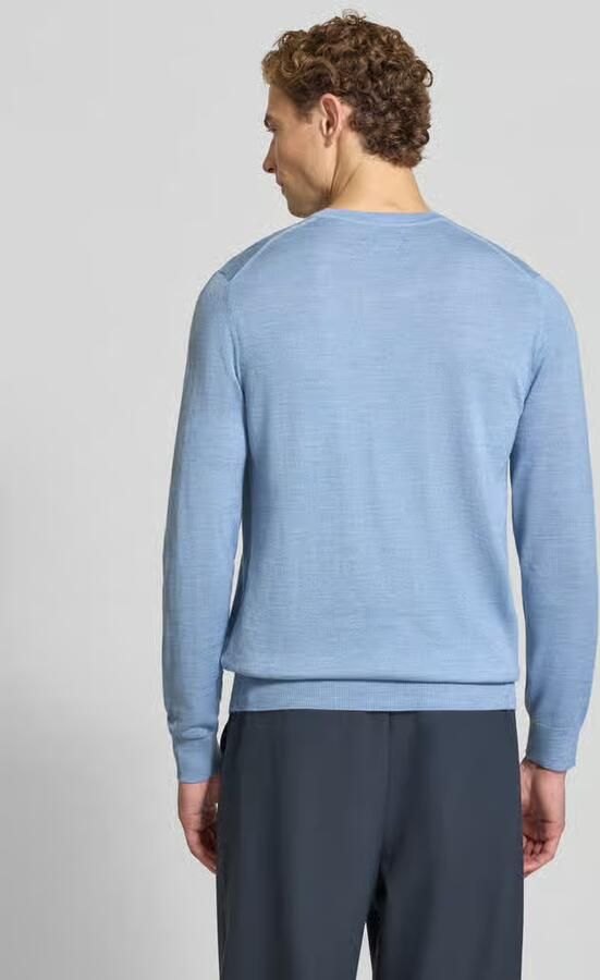 Christian Berg Men Gebreide pullover van wolmix met v-hals - Foto 2