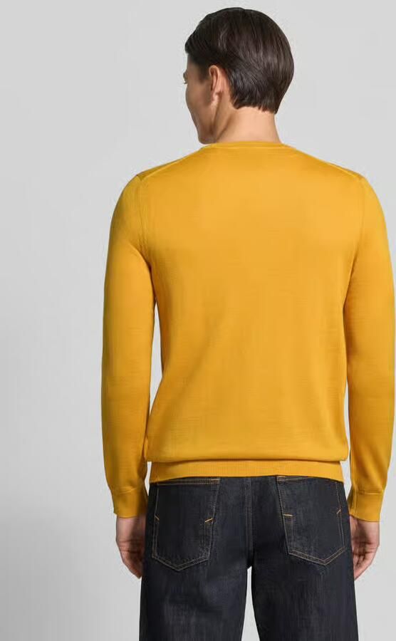 Christian Berg Men Gebreide pullover van wolmix met v-hals - Foto 3