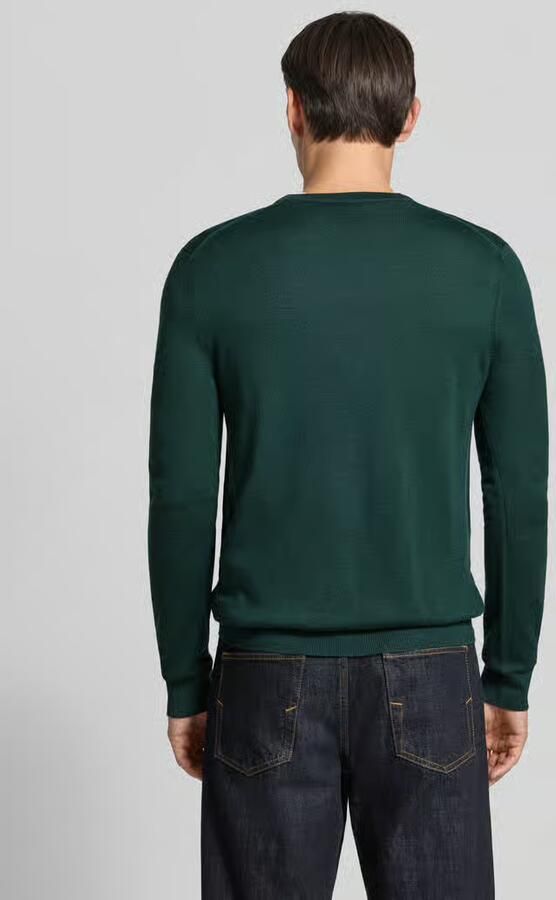 Christian Berg Men Gebreide pullover van wolmix met v-hals - Foto 2