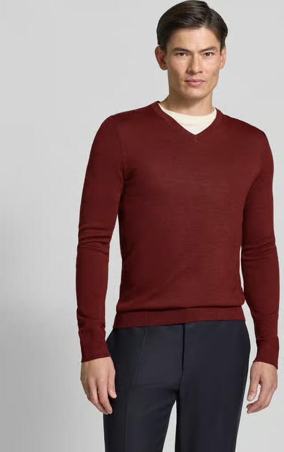 Christian Berg Men Gebreide pullover van wolmix met v-hals - Foto 2