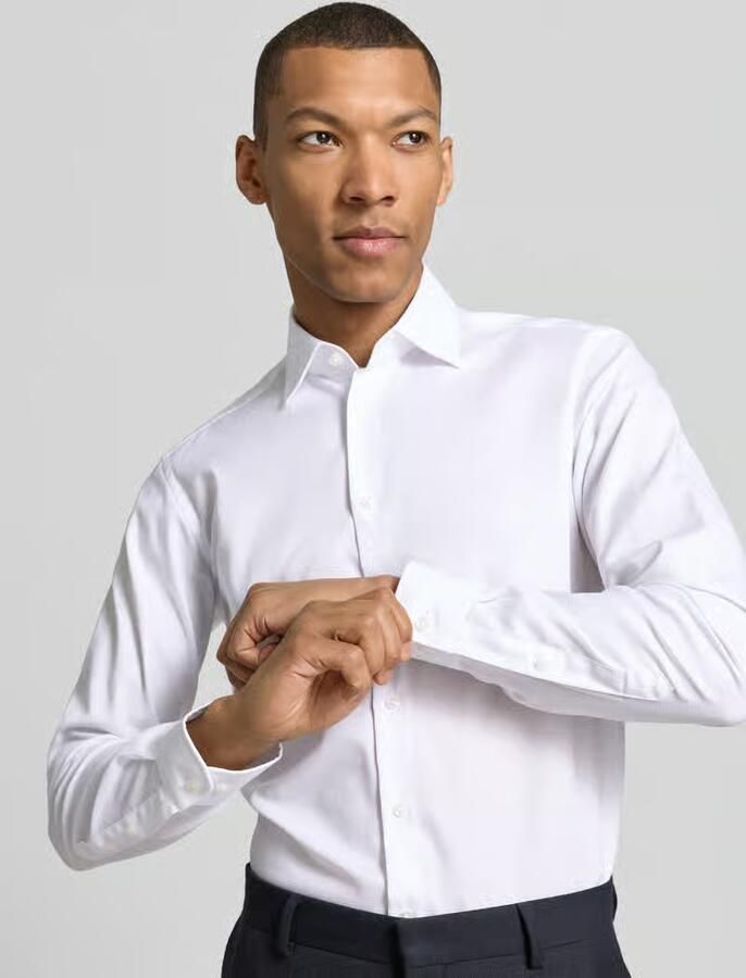 Christian Berg Men regular fit zakelijk hemd met kentkraag