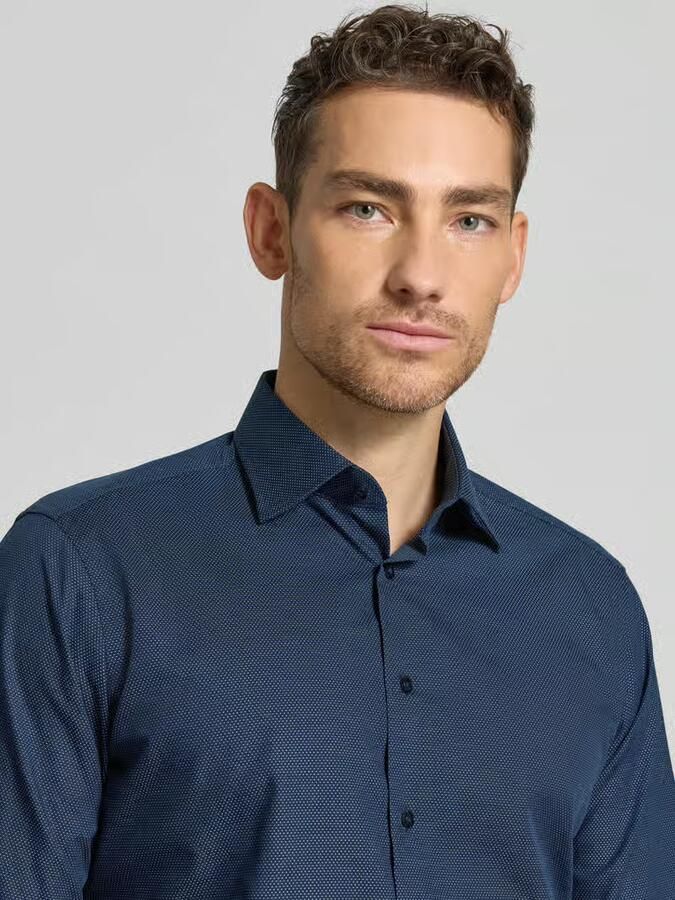 Christian Berg Men regular fit zakelijk hemd van katoen met kentkraag