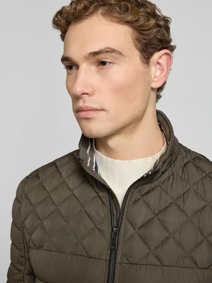 Christian Berg Men Slim fit Gewatteerd jack met gevoerde Kraag