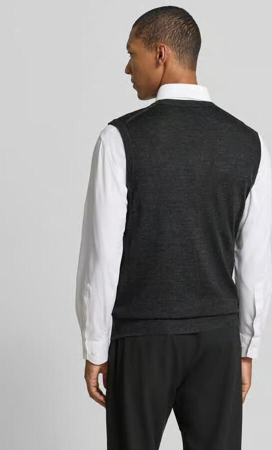 Christian Berg Men Slim fit spencer van katoenmix met v-hals - Foto 2