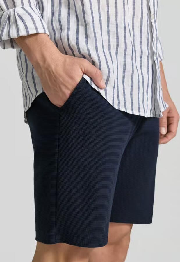 Christian Berg Men Sweatshorts van katoen met structuurpatroon