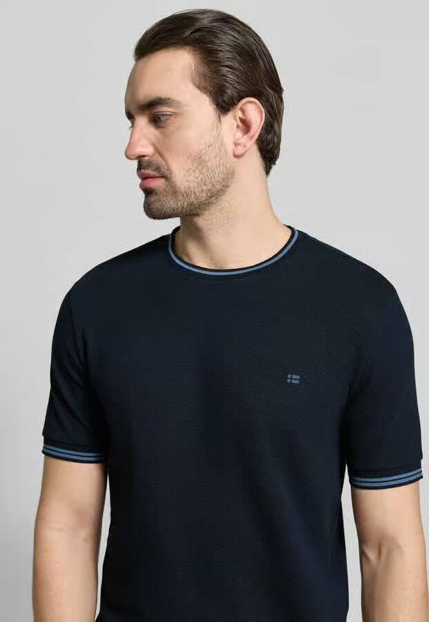 Christian Berg Men T-shirt met structuurpatroon en ronde hals