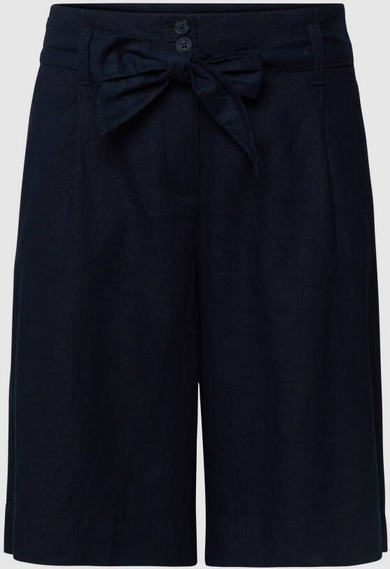Christian Berg Woman Bermuda met stoffen ceintuur